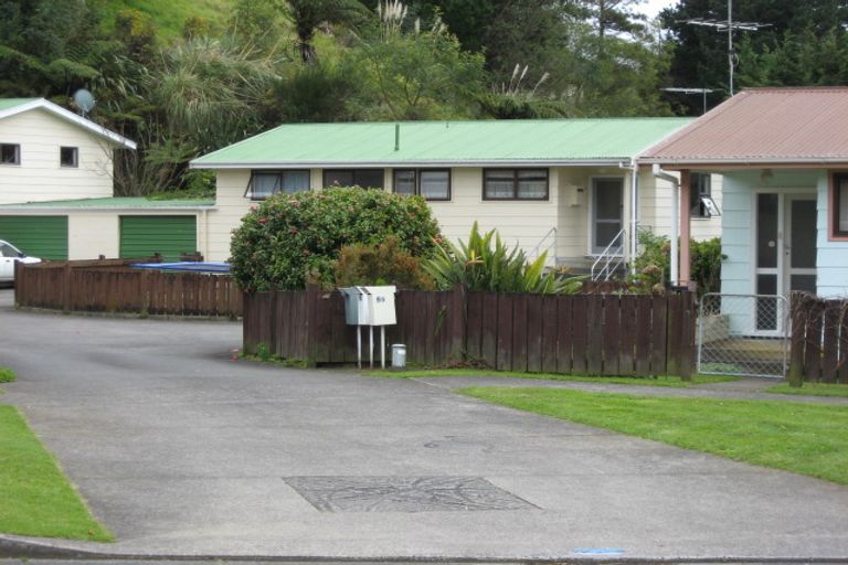 Photo of property in 6b Brixham Place, Merrilands, New Plymouth, 4312