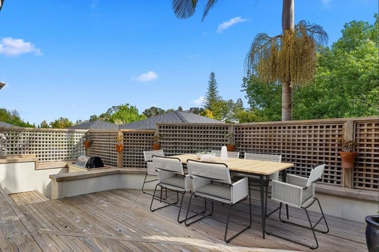 Photo of property in 1/104a Beach Road, Castor Bay, Auckland, 0620