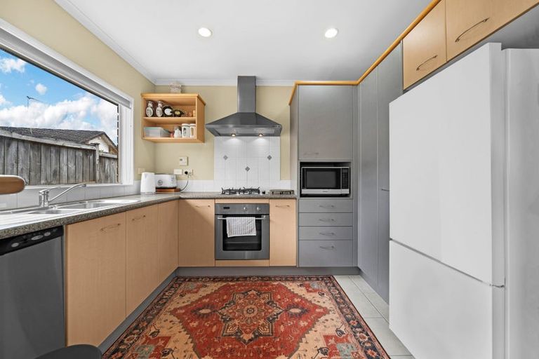 Photo of property in 12 Avonglen Court, Wattle Downs, Auckland, 2103