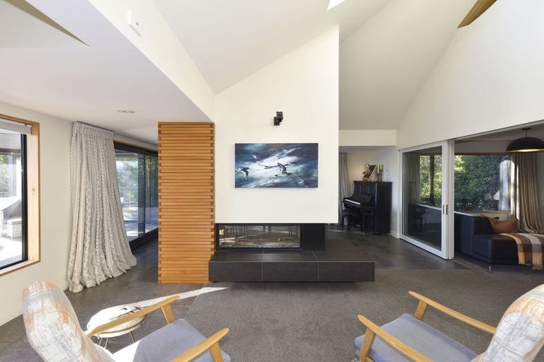 Photo of property in 12 Overdale Drive, Cashmere, Christchurch, 8022