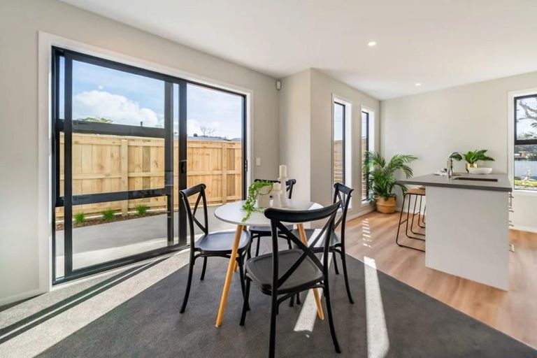 Photo of property in 380b Cambridge Terrace, Naenae, Lower Hutt, 5011