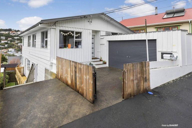Photo of property in 27 Rhine Street, Island Bay, Wellington, 6023