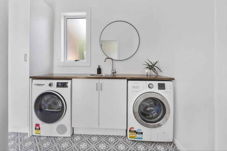 Photo of property in 78 Middleton Road, Kew, Dunedin, 9012