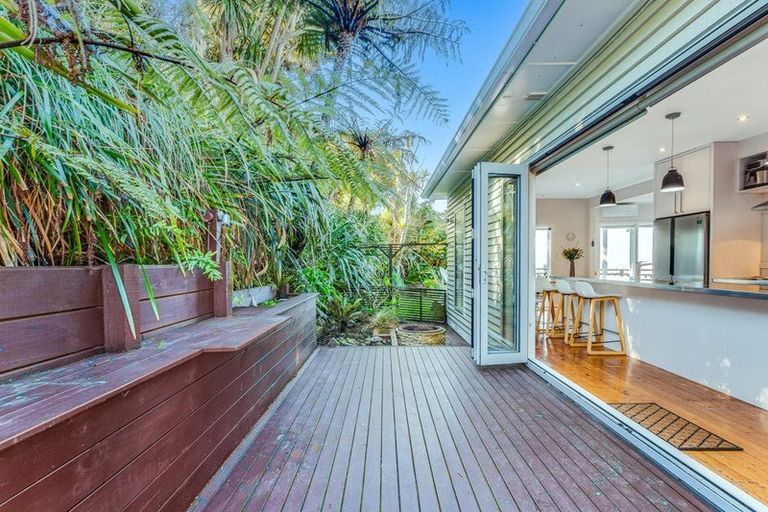Photo of property in 4 Broomhill Road, Aro Valley, Wellington, 6012