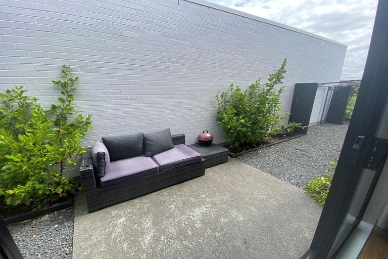 Photo of property in 20 Liberation Road, Papakura, 2110