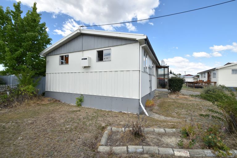 Photo of property in 1 Preston Place, Twizel, 7901
