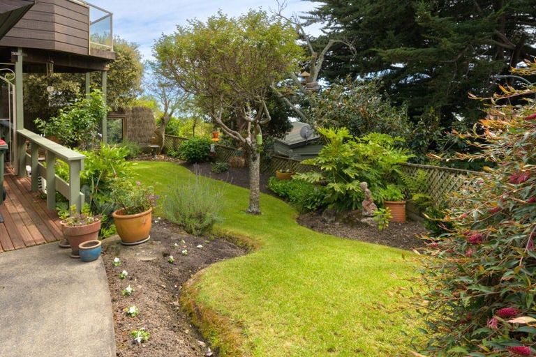 Photo of property in 104 Brooklands Road, Atawhai, Nelson, 7010