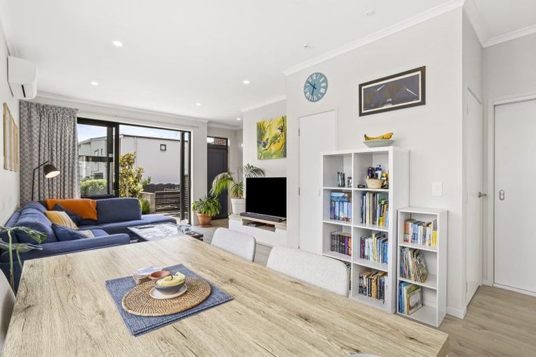 Photo of property in 44 Walter Merton Road, Hobsonville, Auckland, 0616