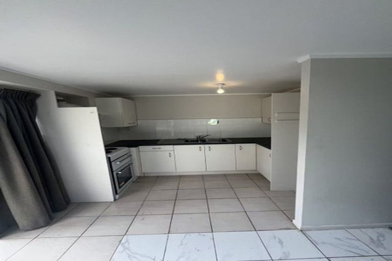 Photo of property in 5 The Anchorage, Sunnyhills, Auckland, 2010