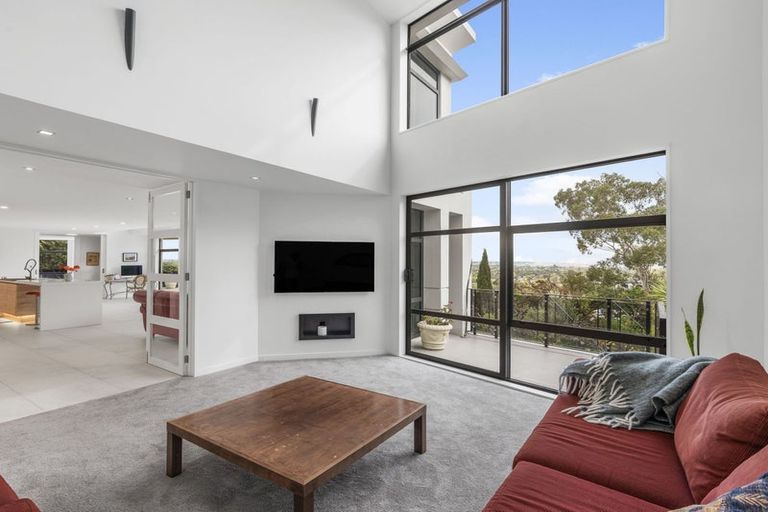 Photo of property in 35 Major Aitken Drive, Huntsbury, Christchurch, 8022