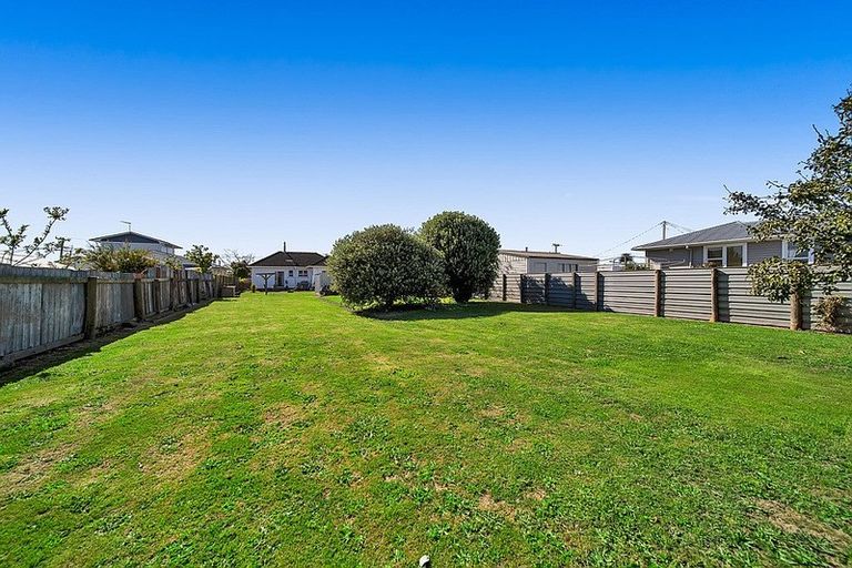 Photo of property in 165 Waihi Road, Hawera, 4610