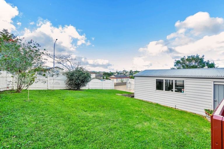 Photo of property in 206 Solar Road, Glen Eden, Auckland, 0602