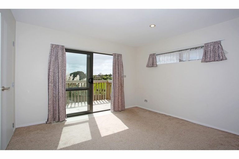 Photo of property in 12 Kokako Rise, Papakura, 2110