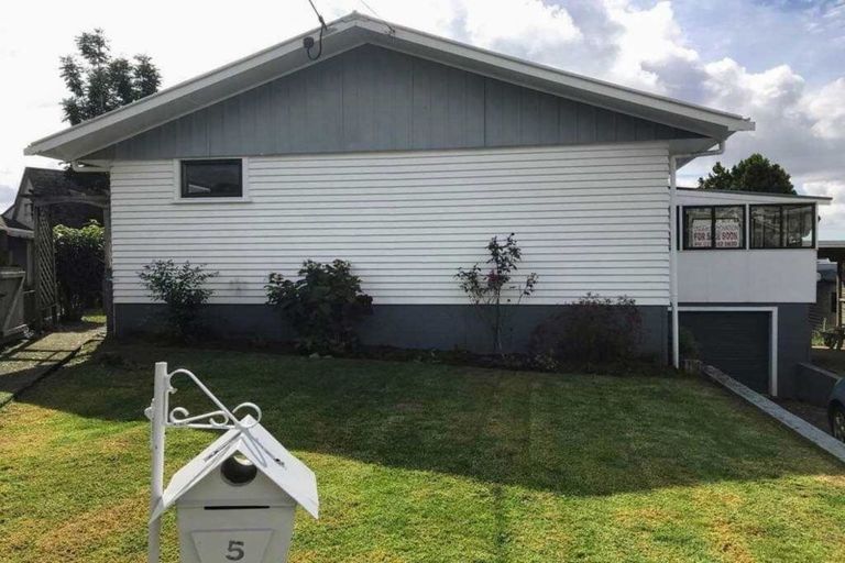 Photo of property in 5 Sussex Place, Te Kamo, Whangarei, 0112