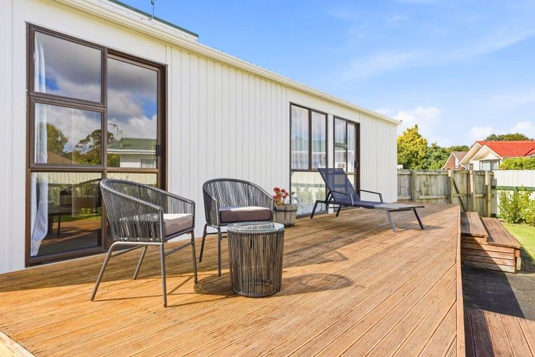 Photo of property in 8 Ash Place, Aramoho, Whanganui, 4500