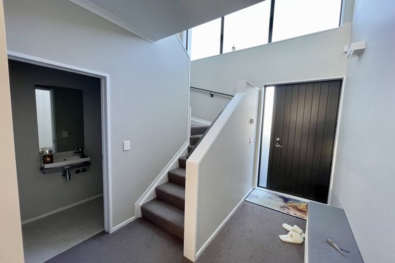 Photo of property in 20 Owen Chapman Drive, Red Beach, 0932