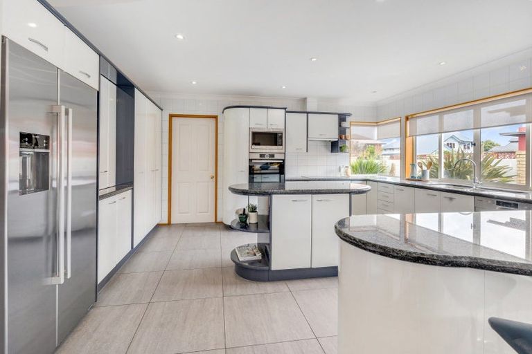 Photo of property in 1/16 Hattaway Avenue, Bucklands Beach, Auckland, 2012
