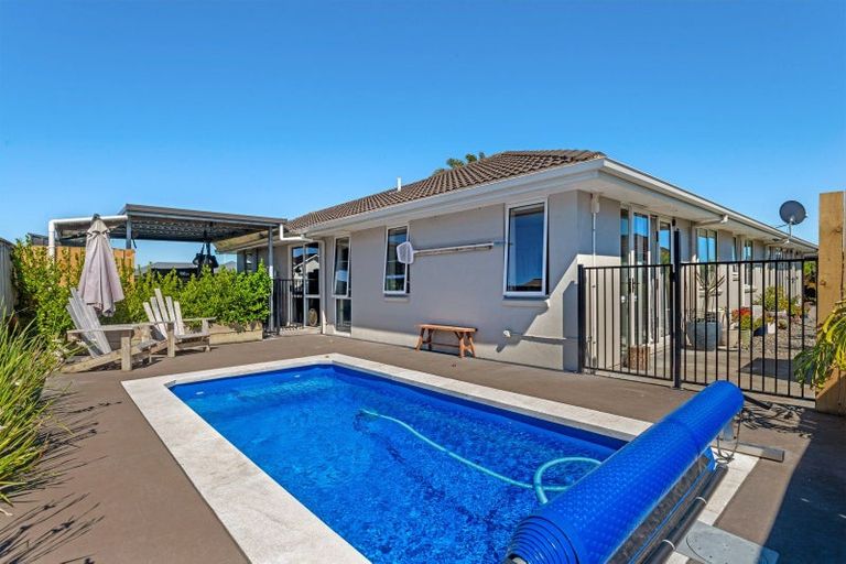Photo of property in 49 Sterling Park, Lytton West, Gisborne, 4010