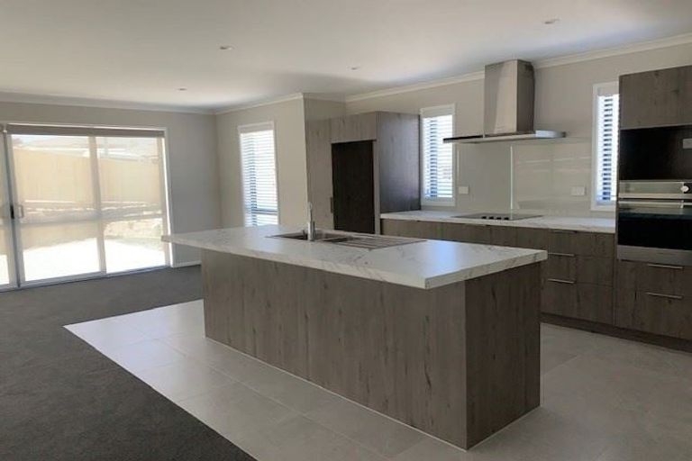 Photo of property in 36 Weka Street, Mangawhai, 0505