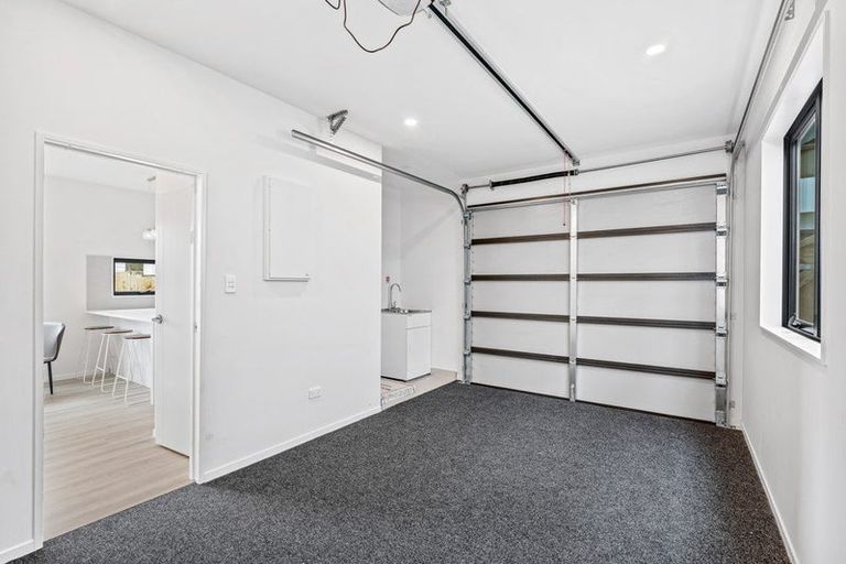 Photo of property in 56 Oreil Avenue, West Harbour, Auckland, 0618