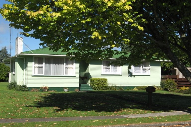 Photo of property in 21 Kenmore Place, Tokoroa, 3420