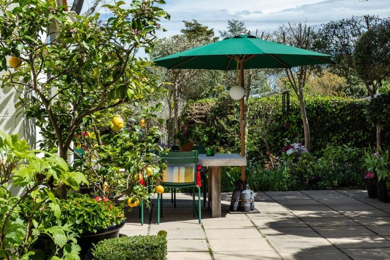 Photo of property in 15 Muritai Crescent, Havelock North, 4130