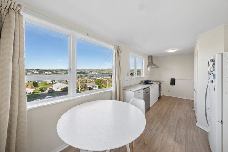 Photo of property in 9 Arene Grove, Titahi Bay, Porirua, 5022
