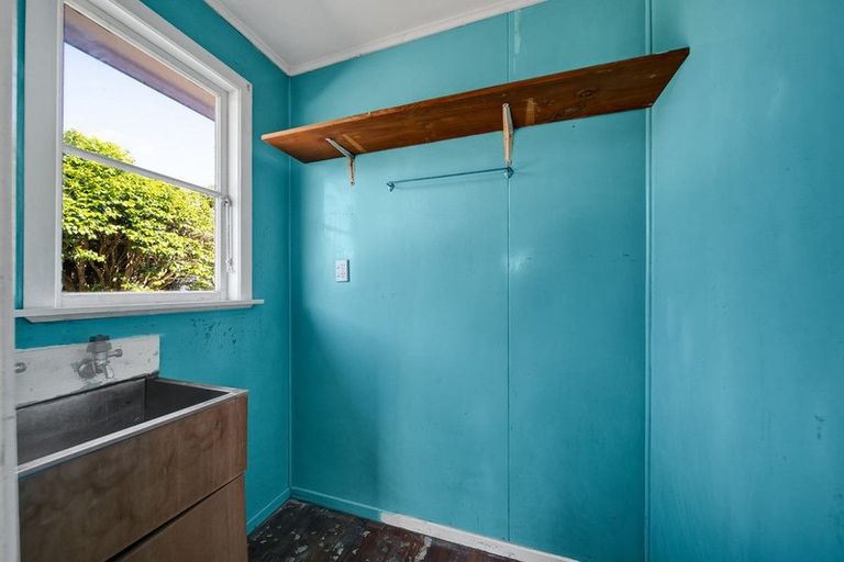 Photo of property in 65 Turuturu Road, Hawera, 4610