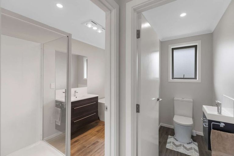 Photo of property in 35 Oldfield Lane, Marton, 4710