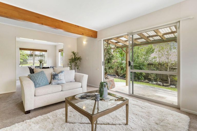 Photo of property in 54 Kohekohe Street, New Lynn, Auckland, 0600