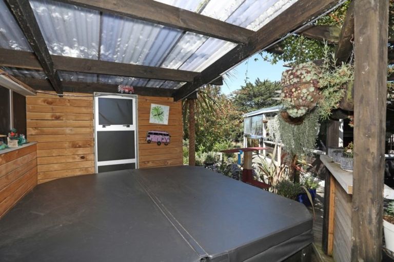 Photo of property in 14 Ngareta Street, Marton, 4710