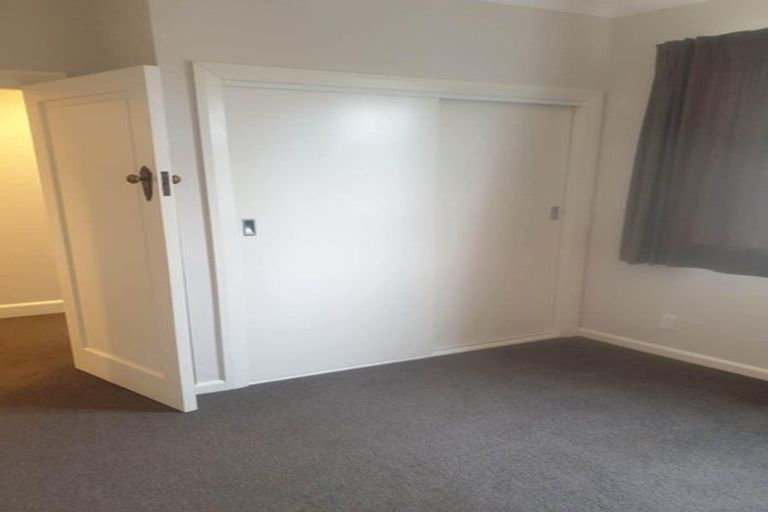 Photo of property in 98 Overtoun Terrace, Hataitai, Wellington, 6021