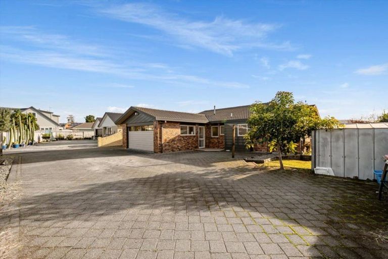 Photo of property in 54 Fairview Place, Te Puke, 3119