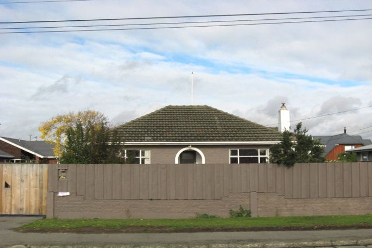 Photo of property in 139 Sawyers Arms Road, Northcote, Christchurch, 8052