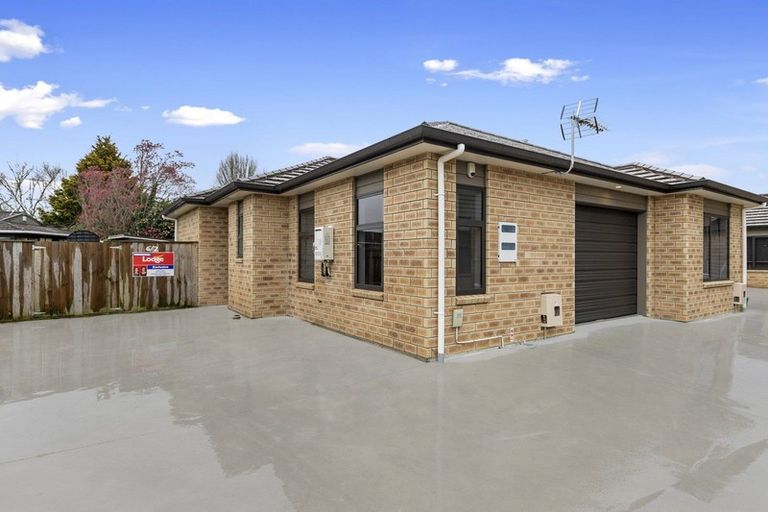 Photo of property in 2u5 Rosalind Street, Deanwell, Hamilton, 3206