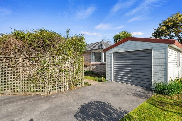 Photo of property in 1/14 Farquhars Road, Redwood, Christchurch, 8051
