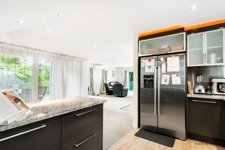 Photo of property in 13 Miha Road, Titirangi, Auckland, 0604