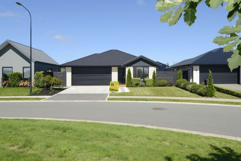 Photo of property in 22 Hartford Crescent, Rolleston, 7615