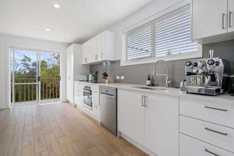 Photo of property in 57 Terra Nova Street, Glen Eden, Auckland, 0602