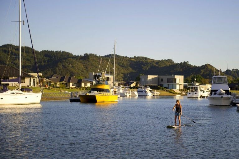 Photo of property in 14 Leeward Drive, Whitianga, 3510