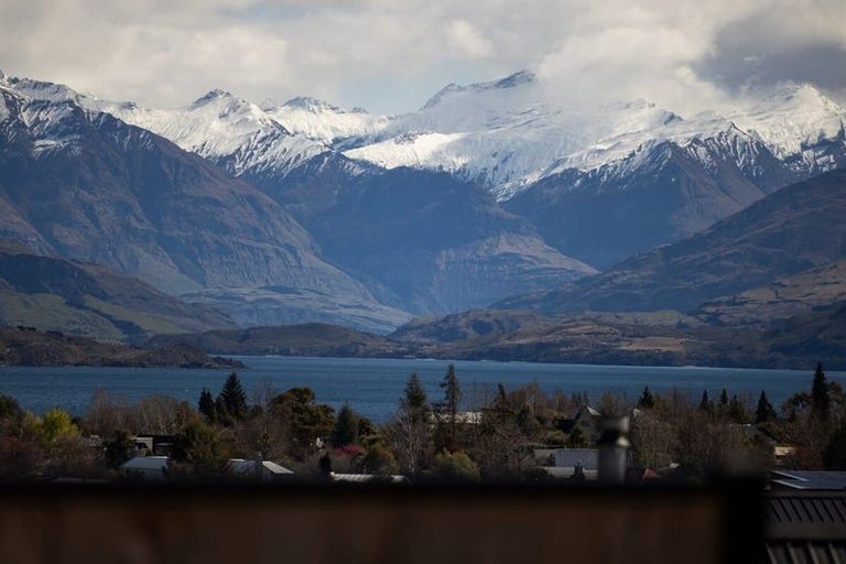 Photo of property in 65 Farrant Drive, Wanaka, 9305