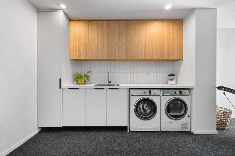 Photo of property in 23u2 Strowan Avenue, Fairfield, Hamilton, 3214