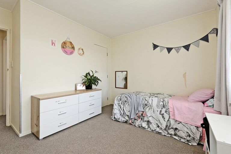 Photo of property in 19 Gilmour Place, Taradale, Napier, 4112
