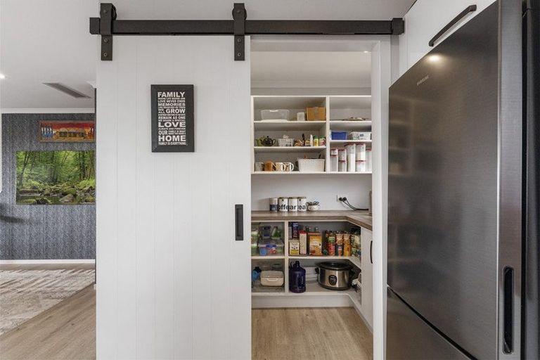 Photo of property in 16a No 2 Road, Te Puke, 3119