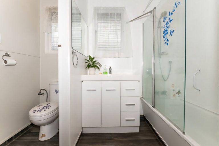 Photo of property in 27 Kent Street, Picton, 7220