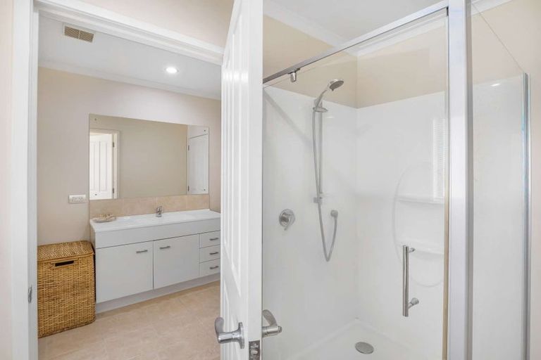 Photo of property in 2 Ahmad Close, Levin, 5510