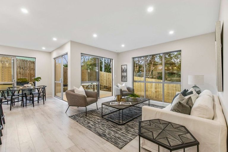 Photo of property in 42 Cresta Avenue, Beach Haven, Auckland, 0626