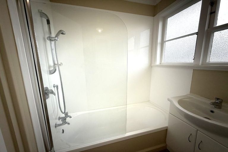 Photo of property in 64 Hutcheson Street, Mayfield, Blenheim, 7201