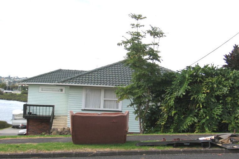 Photo of property in 31 Beaubank Road, Kelston, Auckland, 0602