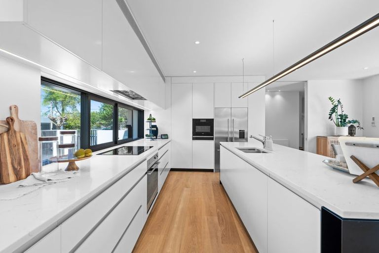 Photo of property in 57 Garden Road, Merivale, Christchurch, 8014